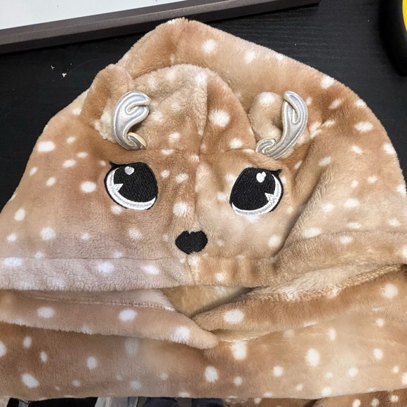 Girl H&M sweatshirt, size 12-14 - Picture 2 of 3